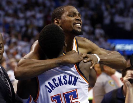 记者：王子铭、王刚很可能加盟其他球队，恩加古加没等到续约合同（记者称王子铭、王刚或将转会他队，恩加古加未获续约）