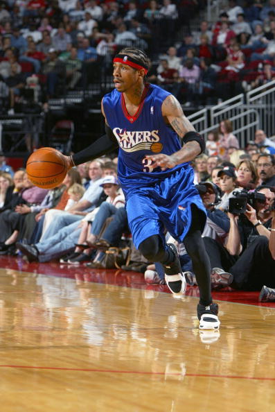 连续20场联赛进球2+，拜仁追平自己保持的德甲历史纪录（拜仁连续20场联赛至少进两球，追平其所保持的德甲历史纪录）