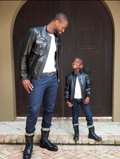 云南玉昆祝贺铜梁龙冲超：对从业余联赛起步的艰辛感同身受（云南玉昆祝贺铜梁龙冲超成功：同为业余起步，深知一路艰辛）