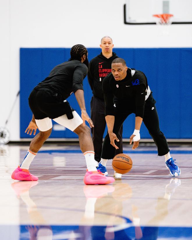 大场面，谁在消失？（宏大场景中，谁悄然退场？）