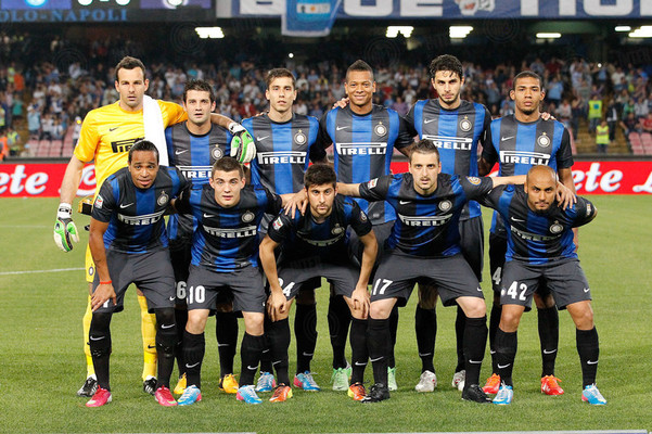 东契奇飞抵费城加入湖人！周一复出战76人 詹姆斯状态升级也有望回归