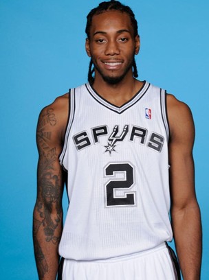 澳超战报：兰德尔屡失良机，奥克兰FC1-2纽卡斯尔喷气机（澳超简报：兰德尔错失多次良机，奥克兰FC1-2不敌纽卡斯尔喷气机）