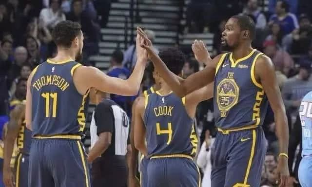 曼联拉什福德破门助球队获胜（拉什福德建功，曼联全取三分）