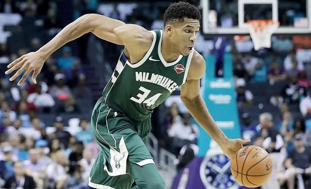 状态不错！三球半场三分6中3拿到13分4助（手感在线！三球半场三分6投3中，砍下13分4助攻）