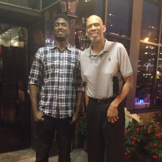 减少持球犹豫的训练方案（持球决断力提升训练方案）