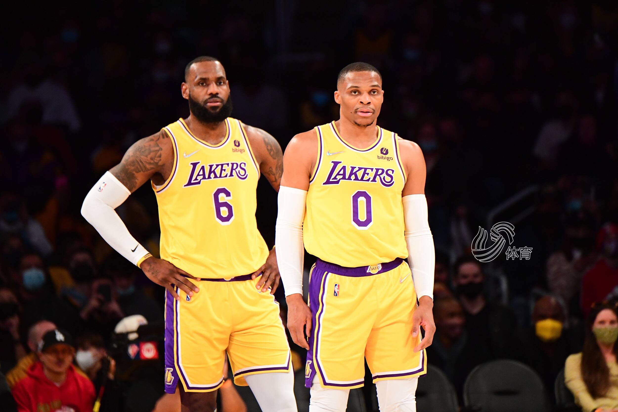 3场3球，成都B队艾孜买提当选中乙10月最佳球员／最佳青年球员（3战3球！成都B队艾孜买提荣膺中乙10月最佳球员与最佳青年球员）